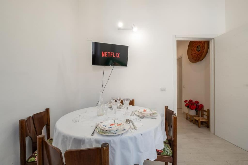 Casa Ofride -Centro-Poetto 10 Min-Wi-Fi-Netflix Apartamento Cagliari Exterior foto
